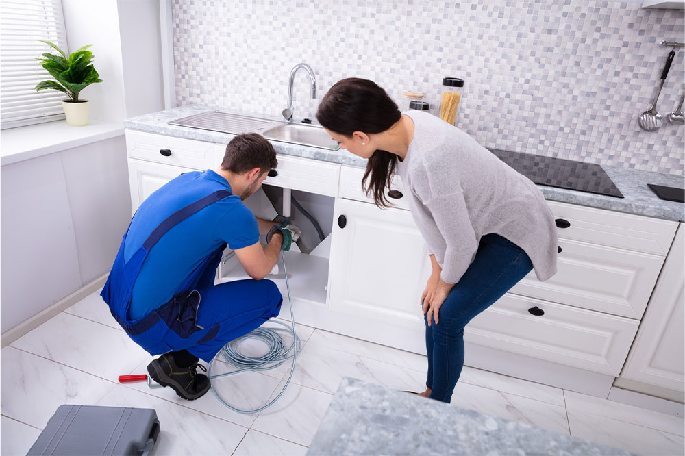 Drain cleaning – Tips, methods, and top services