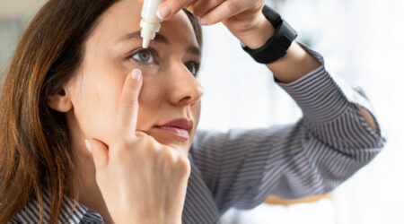 An overview on dry eyes symptoms, causes, and remedies