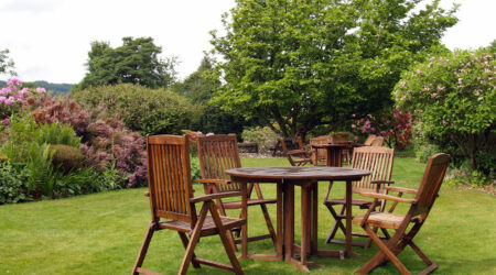 10 types of outdoor furniture for your garden