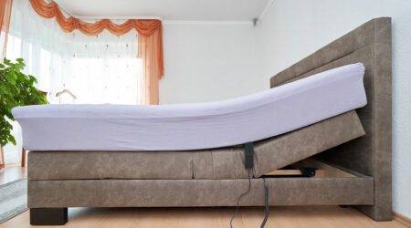 Adjustable beds for seniors – Key benefits and tips