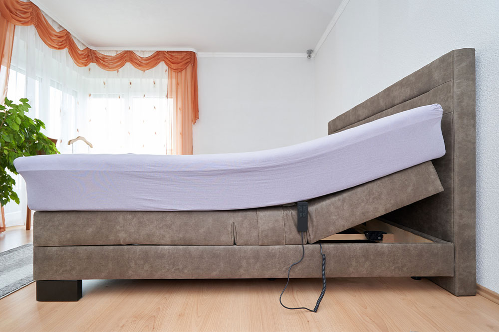 Adjustable beds for seniors – Key benefits and tips