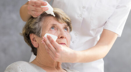 Age-related macular degeneration – Types and management