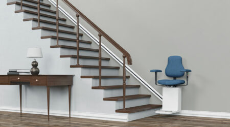 Features, cost, and functioning of a stairlift