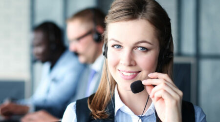 Reasons for small businesses to get live phone answering services