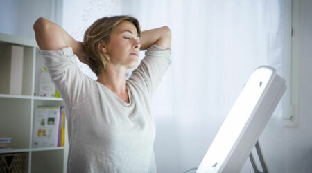 Light therapy lamps – Benefits and side effects